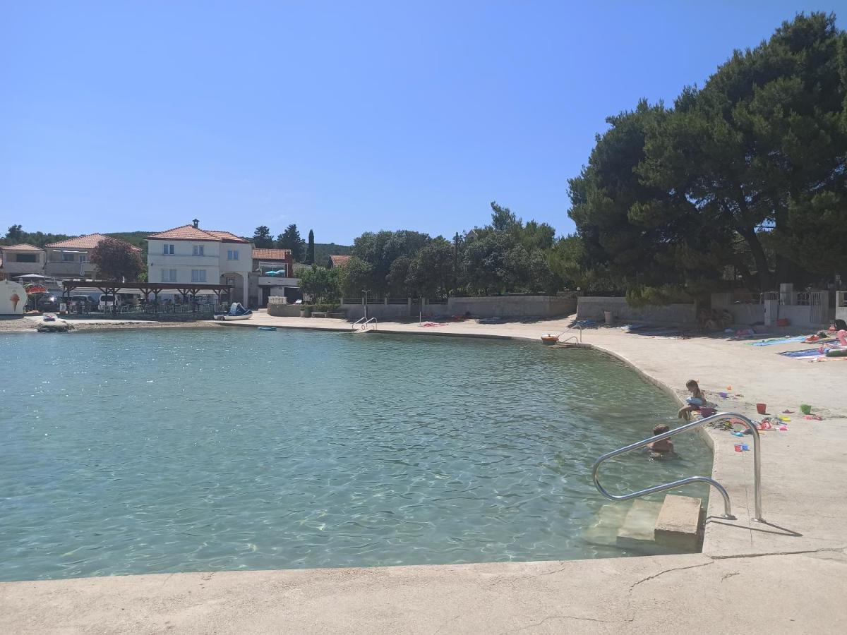 Apartments Kornati Ждрелаць Екстер'єр фото