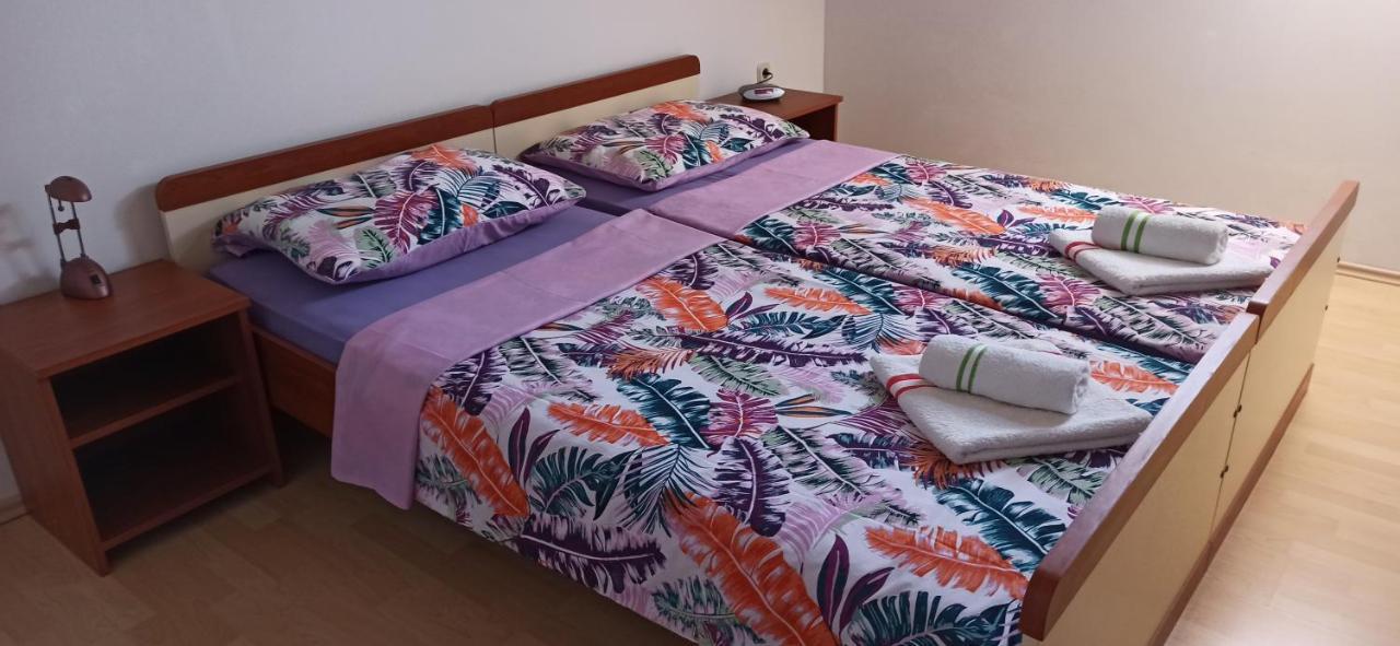 Apartments Kornati Ждрелаць Екстер'єр фото