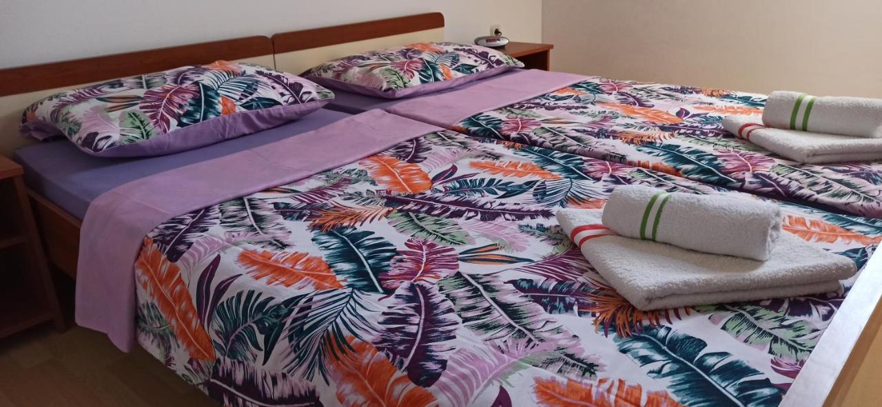 Apartments Kornati Ждрелаць Екстер'єр фото