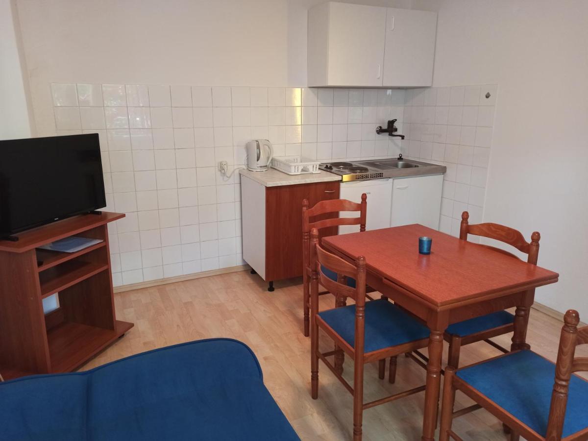 Apartments Kornati Ждрелаць Екстер'єр фото