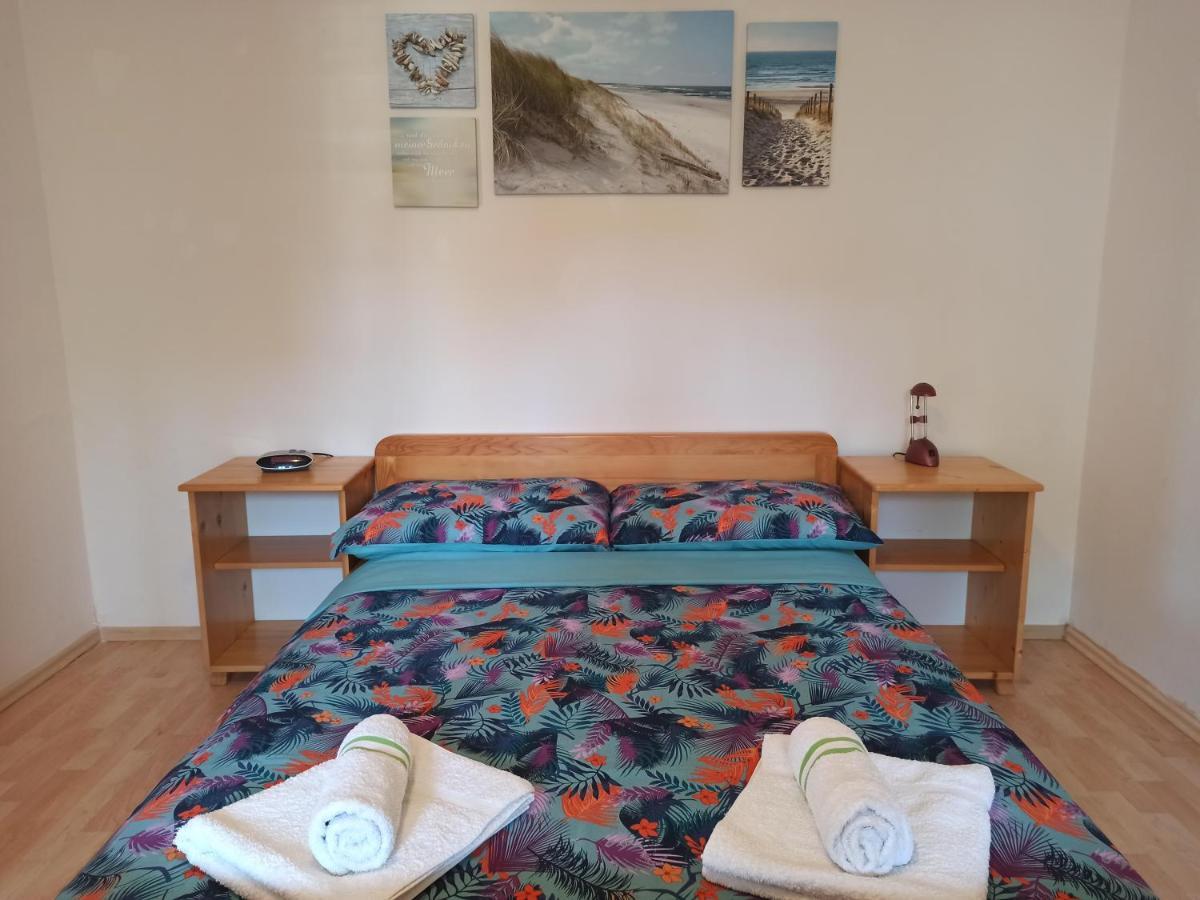 Apartments Kornati Ждрелаць Екстер'єр фото