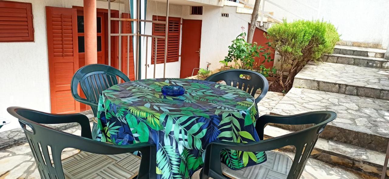Apartments Kornati Ждрелаць Екстер'єр фото