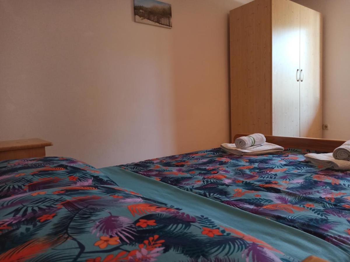 Apartments Kornati Ждрелаць Екстер'єр фото