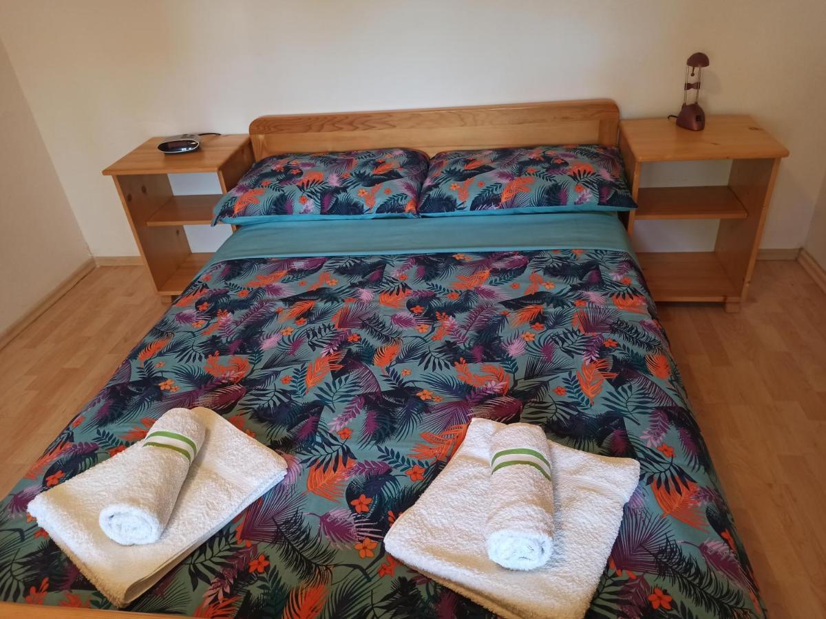 Apartments Kornati Ждрелаць Екстер'єр фото