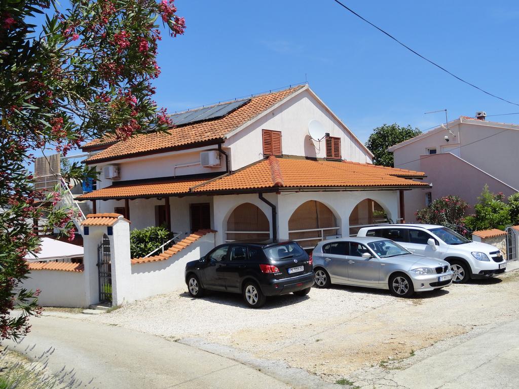 Apartments Kornati Ждрелаць Екстер'єр фото